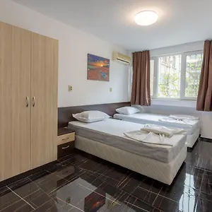 https://stai-za-gosti-pirotska-39.varna-hotels.com
